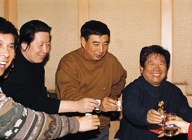 2002年冰雪画派弟子为于老师祝寿