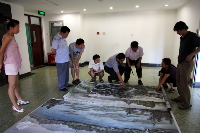 2010年6月导师于志学指导中国人民大学2009级于志学冰雪画工作室学员创作