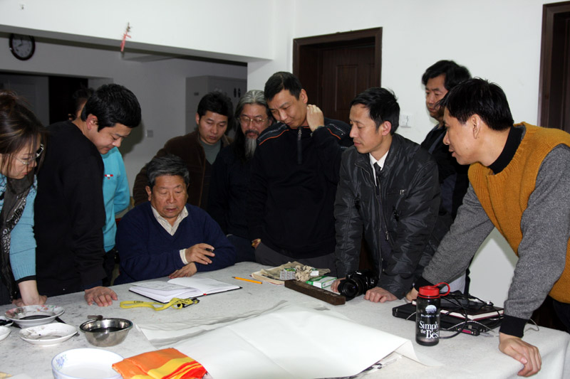 导师于志学在北京延庆冰雪画派教学基地为学生讲课