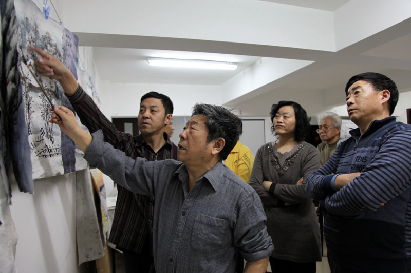 2011年3月导师于志学在北京延庆冰雪画派创作基地指导别业创作