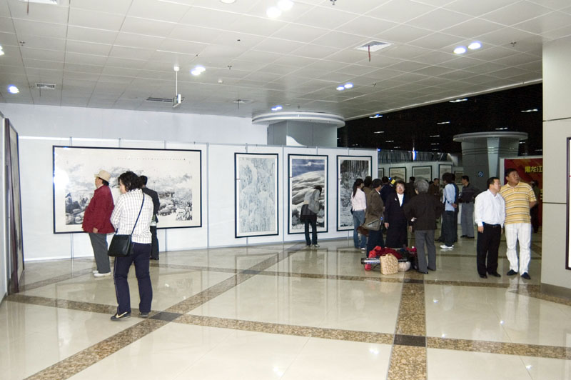 第五届冰雪画派作品展会场