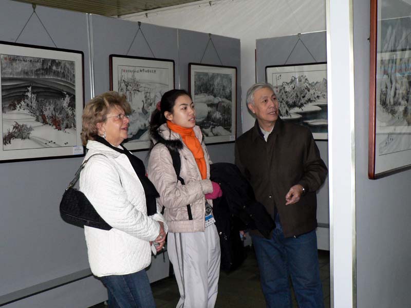 2007年欧洲奥林匹克委员会官员参观长春冰雪画展