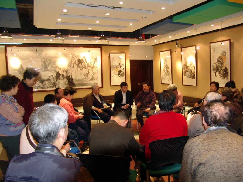 2006年于志学为冰雪画会成员讲课