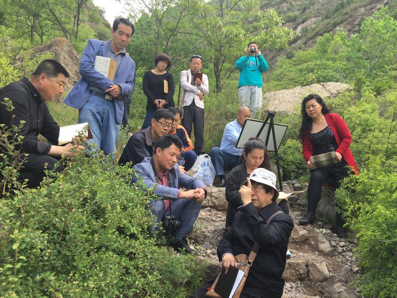 于志学率弟子燕山写生(组图)
