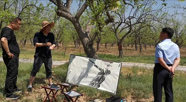 加宏杰现场采风